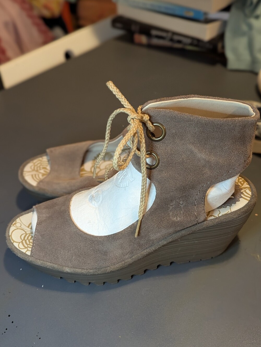 Fly London Yala Lace Up Ankle Wedge Sandals Suede Taupe Sz 7 38